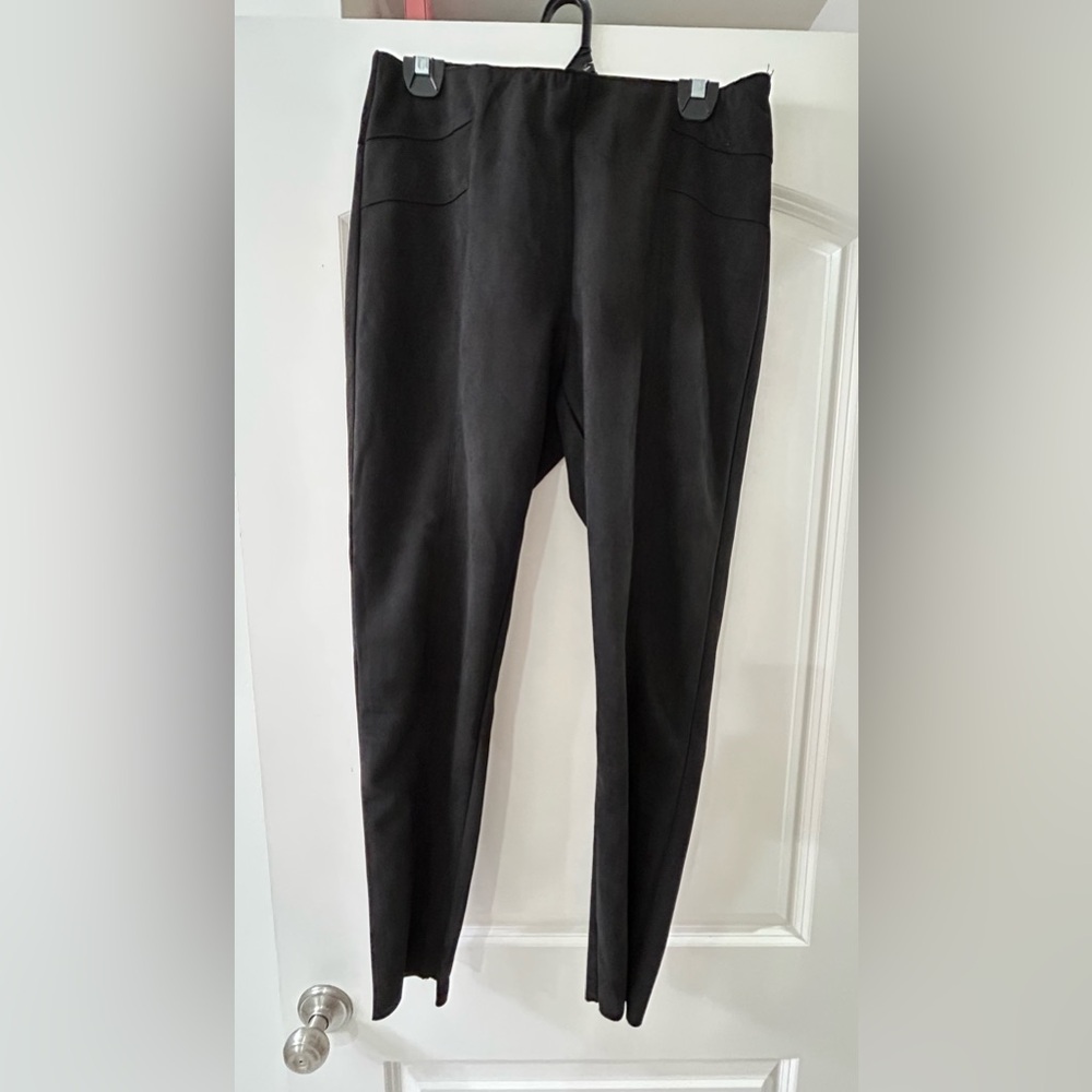 Women’s black pants NWT size Large